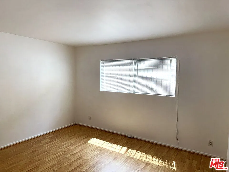 2 bed, 1.5 bath, 1100 sqft, $3,195 — Photo 4