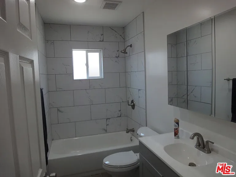 1151 Royal Ave — Photo 9