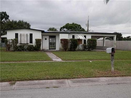 1st image of 110 SE Bonita Ct