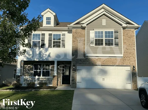 100 N Great White Way, Clayton, NC 27527