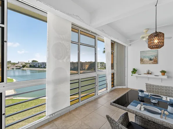 2724 N Garden Drive #403, Lake Worth, FL 33461