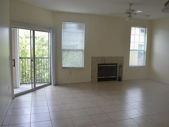 3rd image of 2025 Erving Cir APT 306