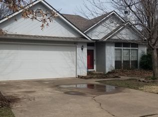 10809 E 100th St N, Owasso, OK 74055