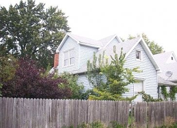 2nd image of 414 E Caven St