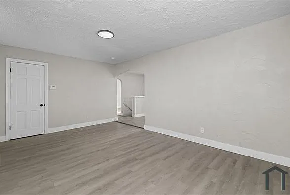 2056 Coleridge Dr — Photo 13
