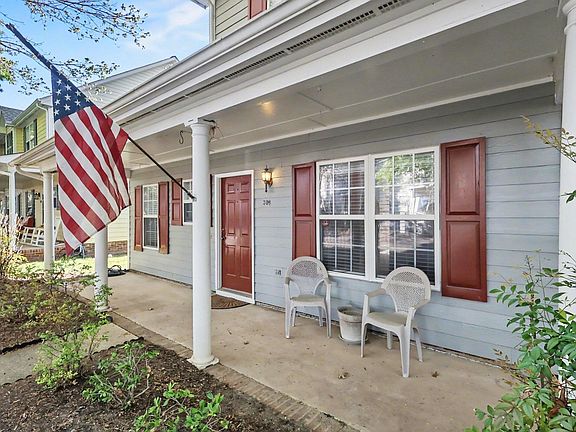 5th image of 308 Commons Dr