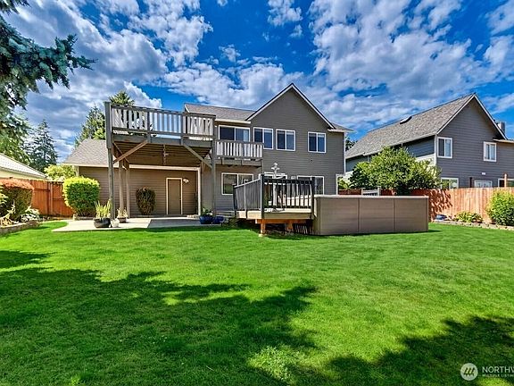 3rd image of 20440 104th Avenue SE