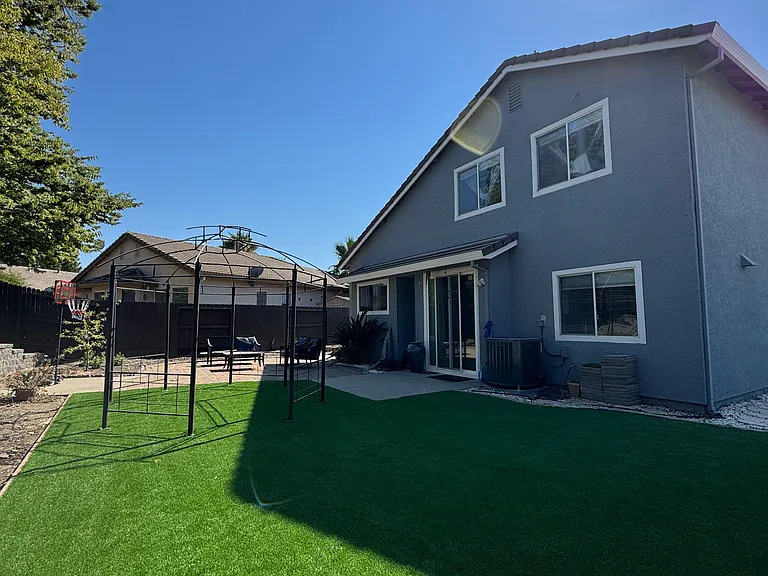 1370 Kerslake Cir — Photo 38