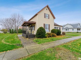 405 McKinley Ave, Lowden, IA 52255