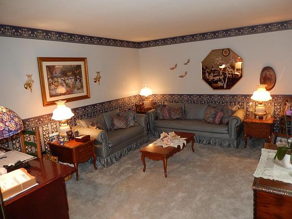 3rd image of 5803 Satinwood Dr