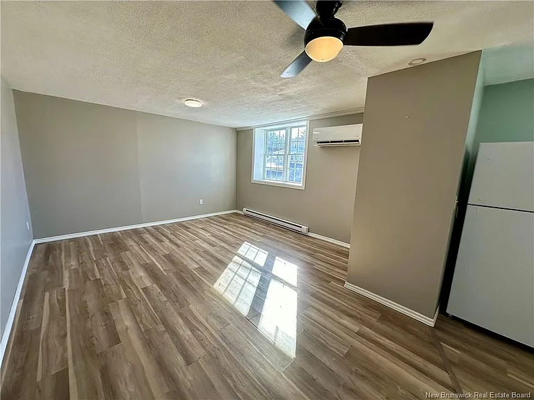 316 Main St — Photo 12