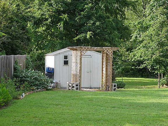 2nd image of 4914 Mulligan Cir