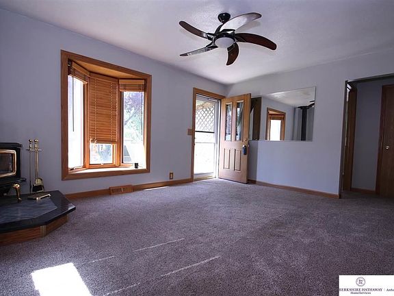3rd image of 5320 Orchard Ave