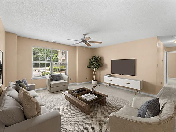 4th image of 315 Gainsborough Sq