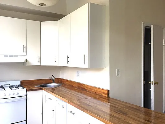 Rented by D'Andrea Craig Realty | media 17