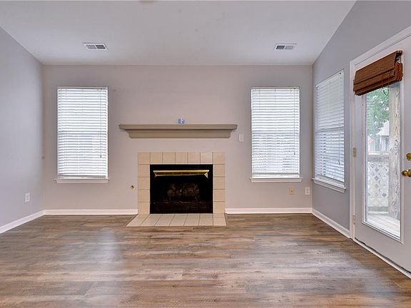 5th image of 807 Horizon Ln