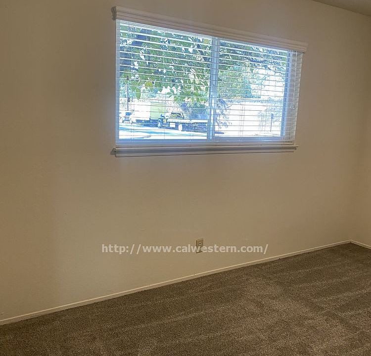 1st image of 506 Hazel Dell Way