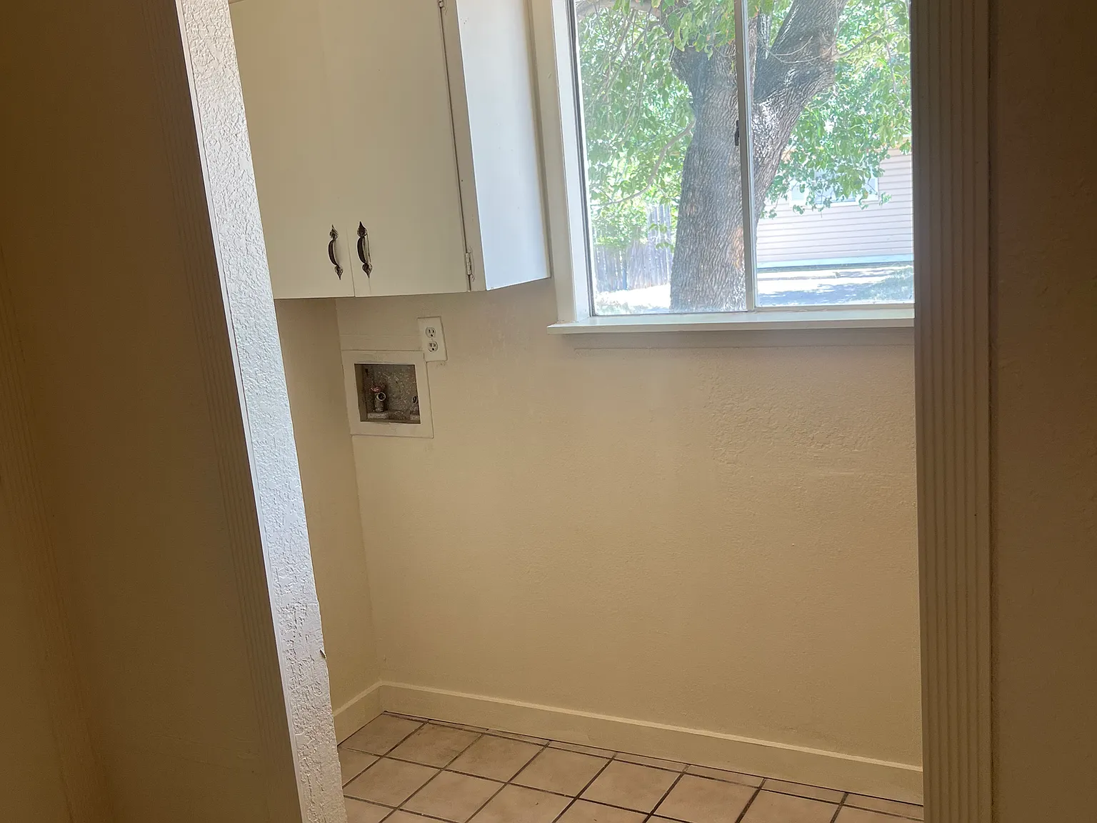 908 S 13TH ST — Photo 3