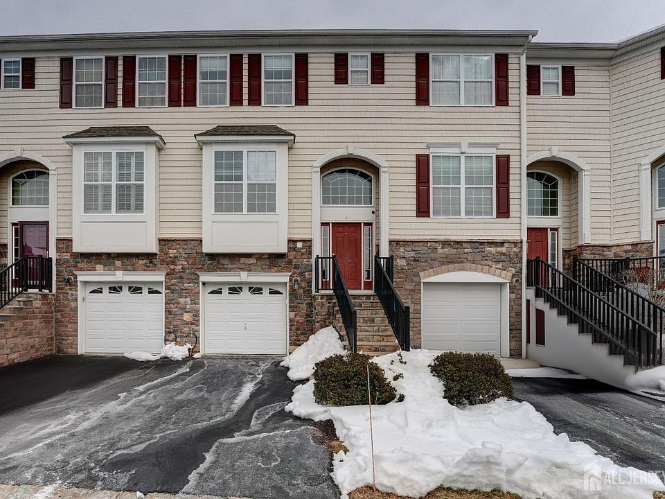 1st image of 26 Daly Ct #1548