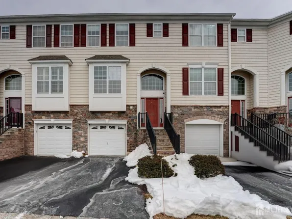 26 Daly Ct, Old Bridge, NJ 08857