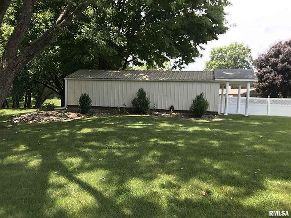 5th image of 442 Oakwood Dr