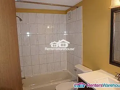 925 30th Ave S #307 — Photo 5