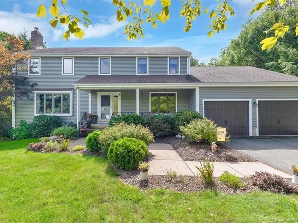 8 Ketchbrook Lane, Ellington, CT 06029