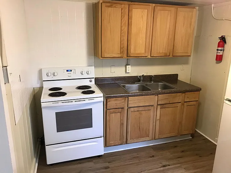 403 W Sunset Ave #D — Photo 6