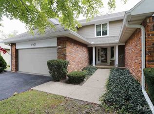 7101 N Willow Bend Point #18, Peoria, IL 61614