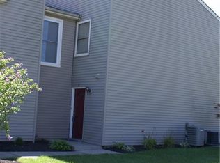 13 Johnny Appleseed Ct, Cincinnati, OH 45255
