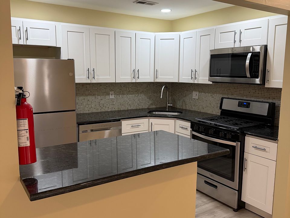 1st image of 2707A Sussex Ct #A