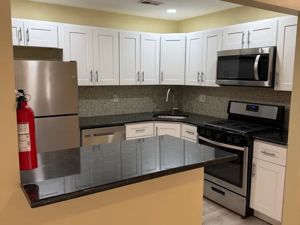 2707A Sussex Ct #A, Mount Laurel, NJ 08054