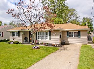 820 Mansfield St, Sheffield Lake, OH