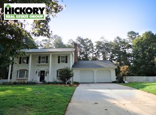 4734 Elmhurst Dr NE, Hickory, NC 28601