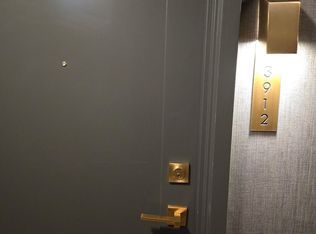 50 Charles St E #3912, Toronto, ON M4Y0C3