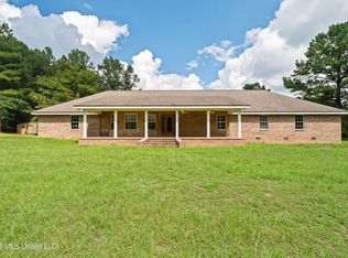 28 J D Aultman Rd, Sumrall, MS 39482