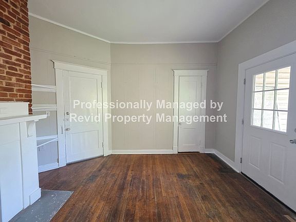 5th image of 85 N Evergreen St APT 6