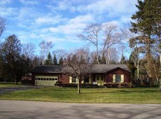 7525 Woodlea Dr, Oscoda, MI 48750