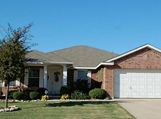 211 Windmill Dr, Justin, TX 76247
