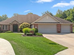1527 Cannonade Ct, Fort Wayne, IN 46825