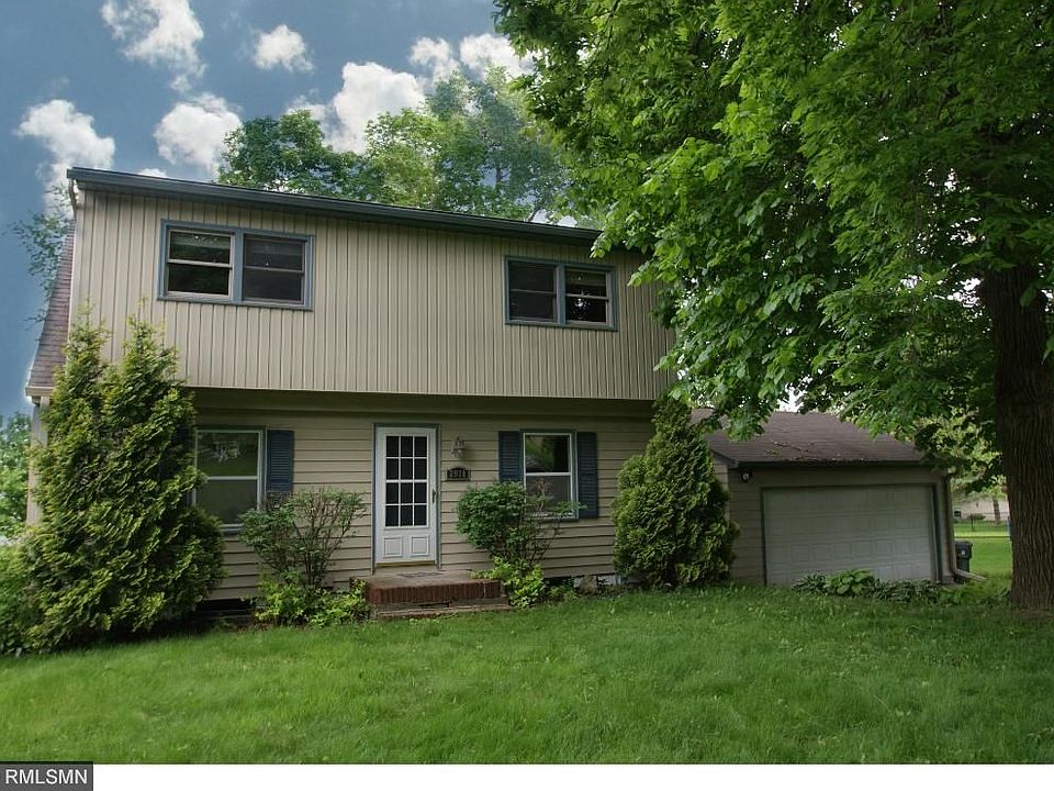 1st image of 2018 Kenwood Dr W
