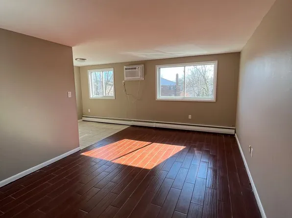 Taylor Court Apartments, 119 Bridge St #304, Morton, PA 19070