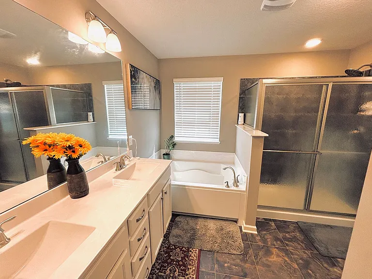 1533 Linwood Cir — Photo 38