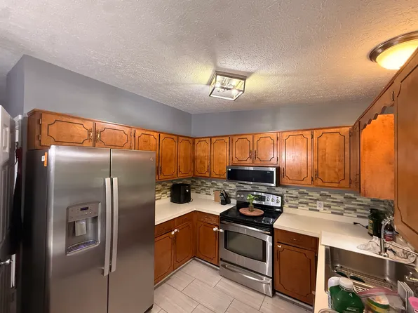 (undisclosed Address), New Albany, IN 47150
