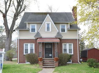 601 N Kalamazoo St, Paw Paw, MI