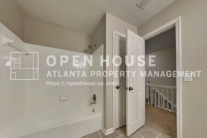 2798 Colony Cir — Photo 17