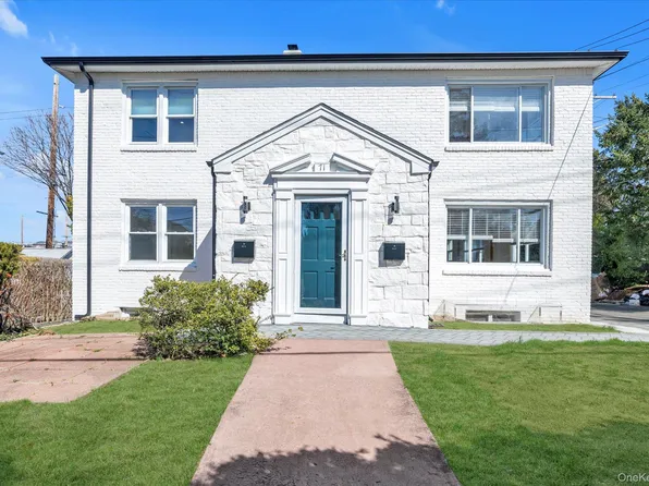 71 Haven Ave, Port Washington, NY 11050