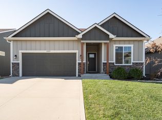 6319 Rockaway Dr, Lawrence, KS 66049