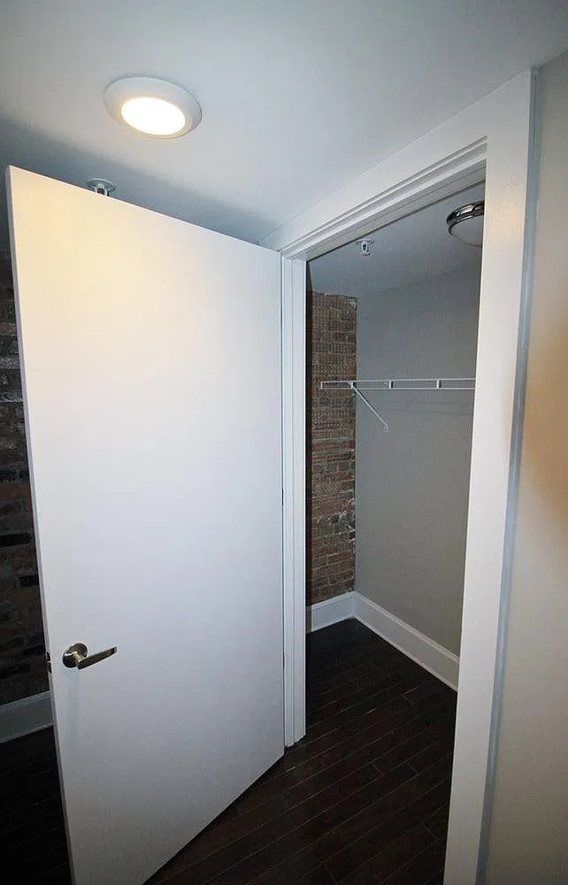 Studio, 550 sqft, $1,050 — Photo 4