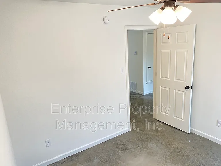 2963 Lake Park Rd — Photo 10
